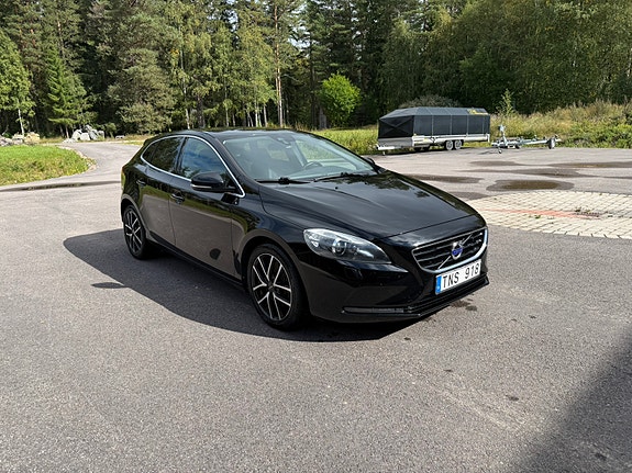 Volvo V40 6 of 12