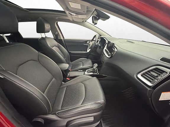Kia Ceed 12 of 30