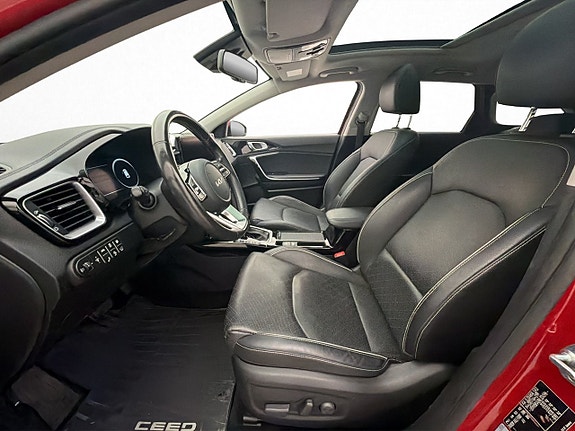 Kia Ceed 9 of 30