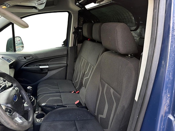 Ford Transit Connect 16 of 20