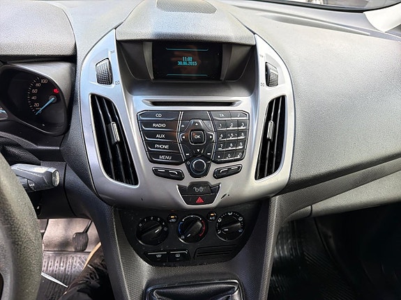 Ford Transit Connect 12 of 20