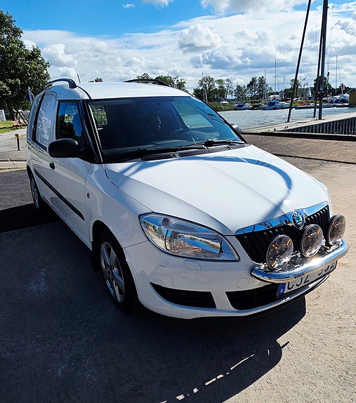 Skoda Roomster 2 of 14