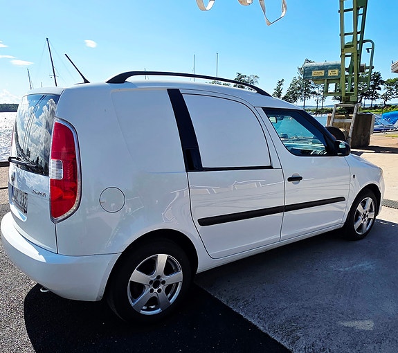 Skoda Roomster 3 of 14