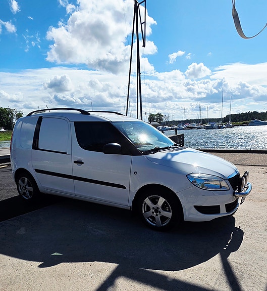 Skoda Roomster 4 of 14