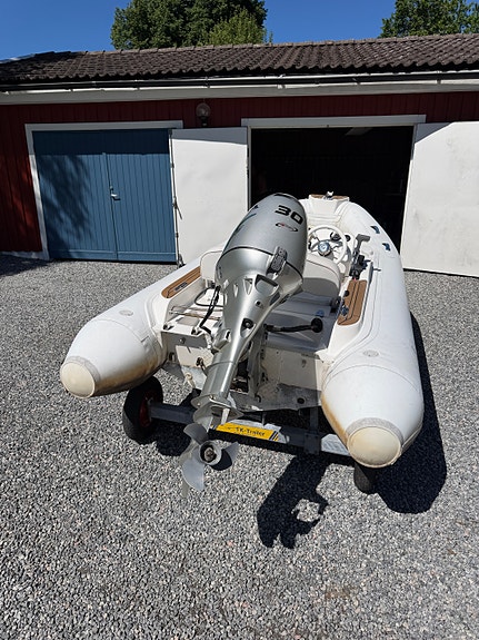 Capelli Tempest 360 TOP – Honda 30 hk 4-takt + trailer 12 of 12