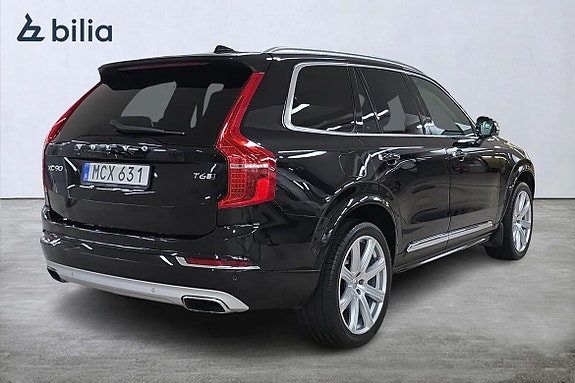 Volvo XC90 19 of 21