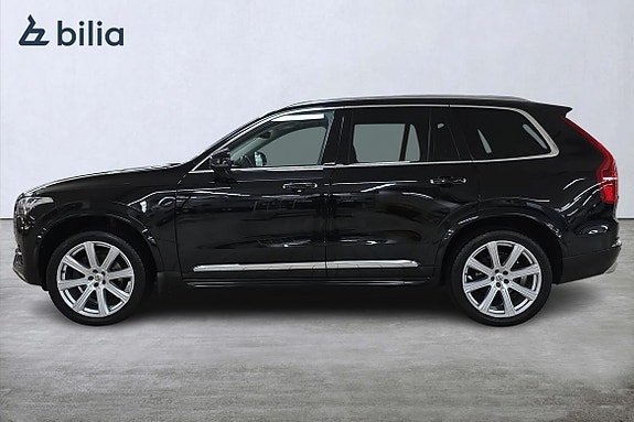 Volvo XC90 3 of 21