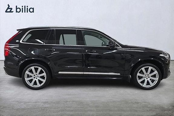 Volvo XC90 18 of 21