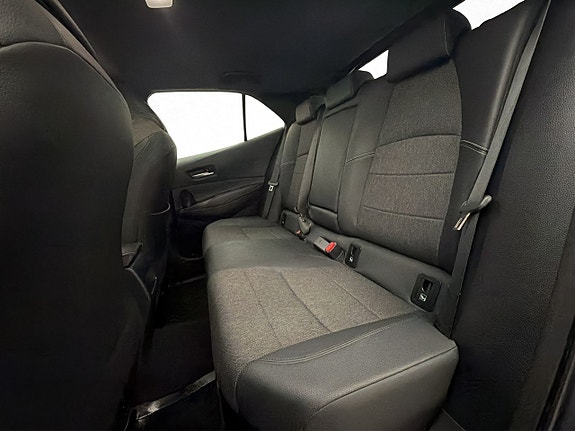 Toyota Corolla 13 of 27