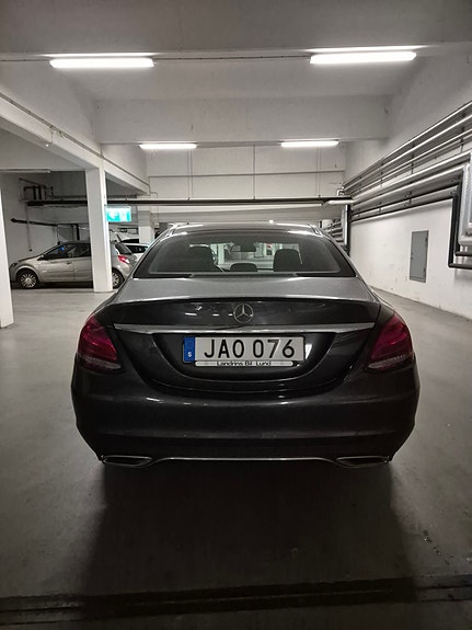 Mercedes-Benz C200 3 of 11