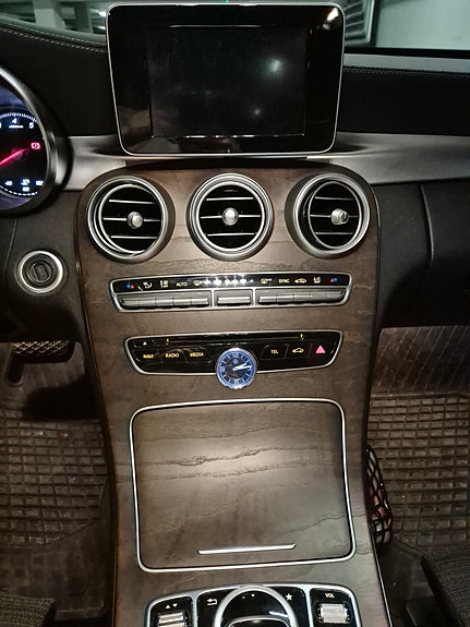 Mercedes-Benz C200 10 of 11