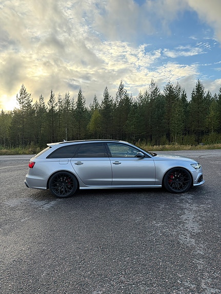 Audi RS6 4 of 10