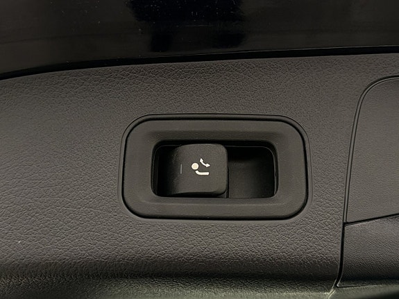 Mercedes-Benz EQA250+ 24 of 30