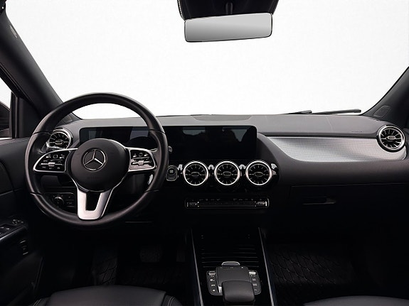 Mercedes-Benz EQA250+ 15 of 30