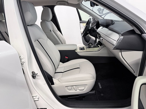 Mazda CX-60 7 of 17