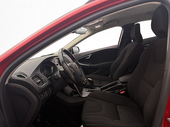 Volvo V40 Cross Country 11 of 28