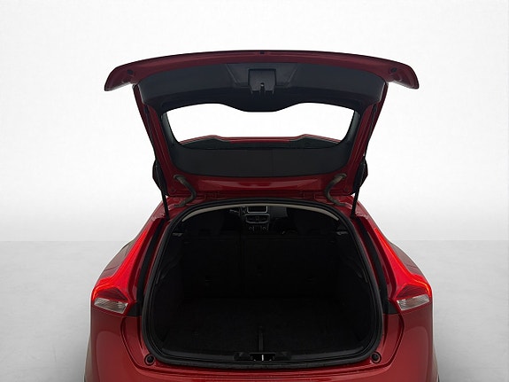 Volvo V40 Cross Country 9 of 28