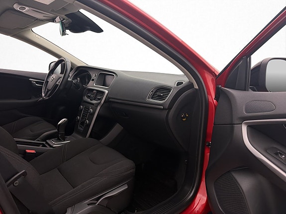 Volvo V40 Cross Country 23 of 28