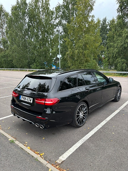 Mercedes-Benz E53 2 of 5