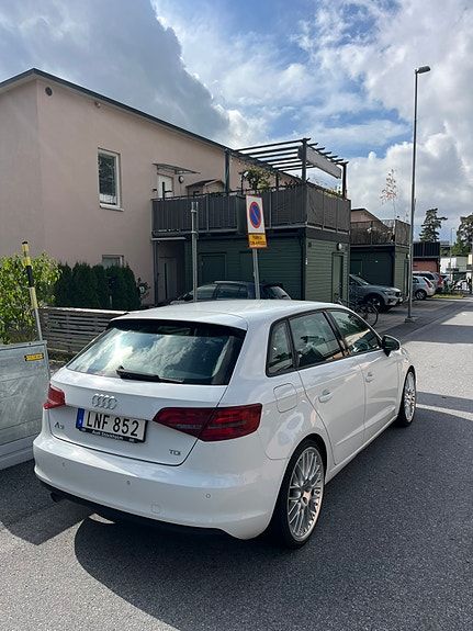 Audi A3 3 of 16