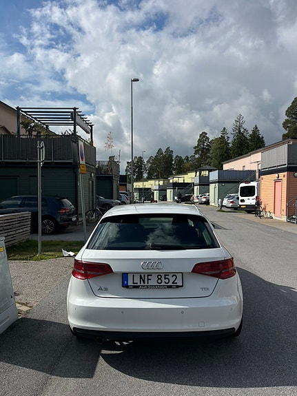 Audi A3 4 of 16