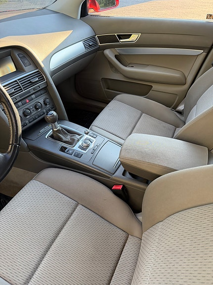 Audi A6 4 of 5