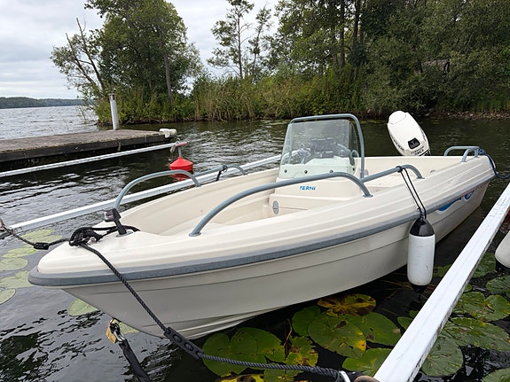 Terhi 4110 med Evinrude E-tec 30 hp 2018 och 80-trailer 2 of 9
