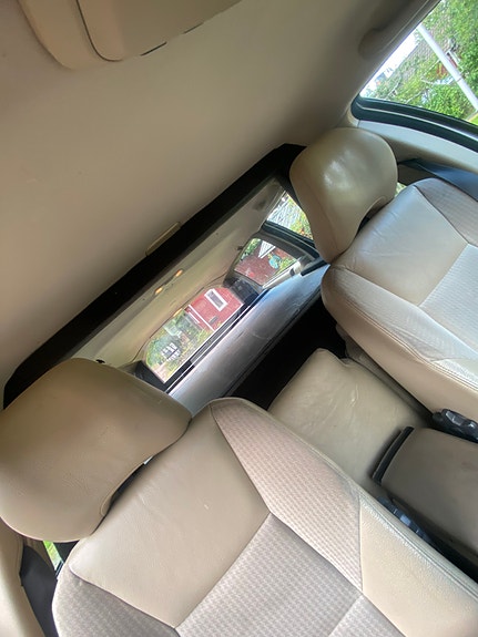 Volvo V70 10 of 11