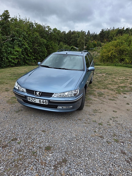 Peugeot 406 2 of 4