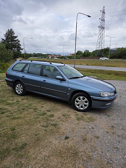 Peugeot 406 3 of 4