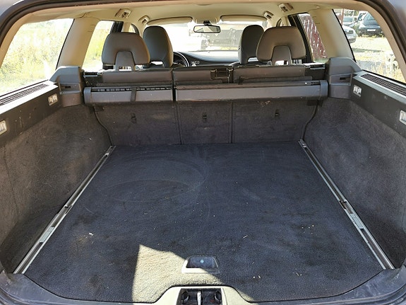 Volvo V70 6 of 10