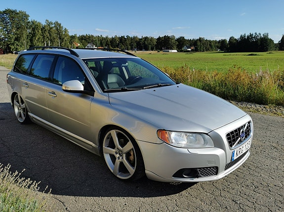 Volvo V70 4 of 10