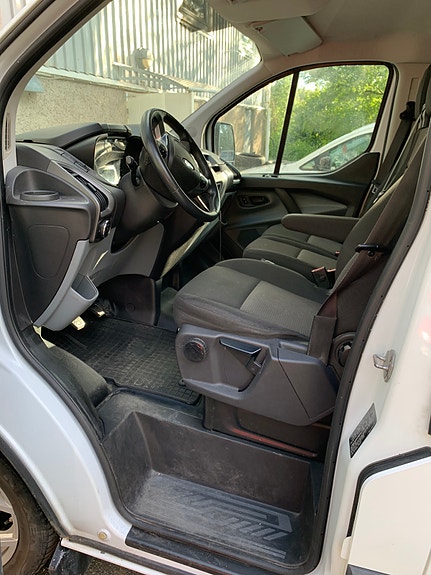 Ford Transit Custom 7 of 7