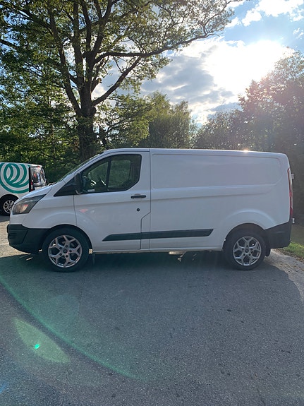 Ford Transit Custom 4 of 7