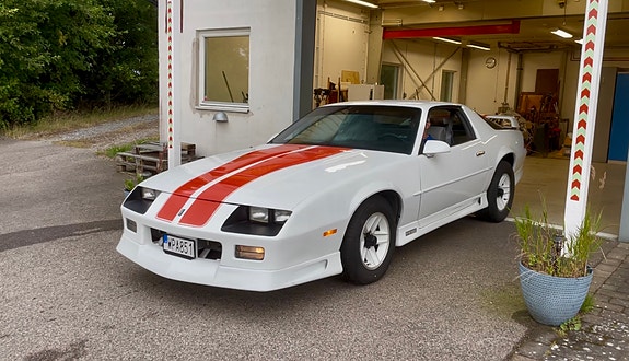 Chevrolet Camaro 4 of 11
