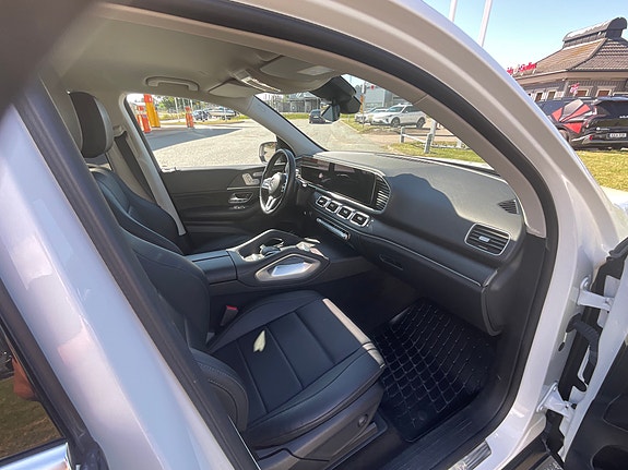 Mercedes-Benz GLE350 de 11 of 13