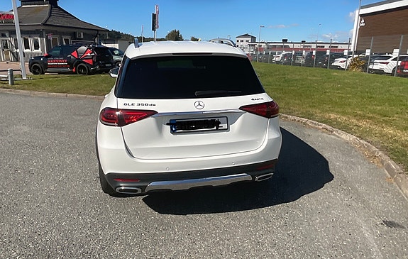 Mercedes-Benz GLE350 de 2 of 13