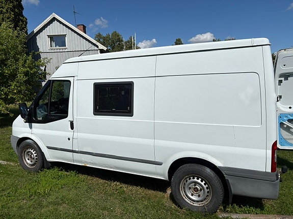 Ford Transit 2 of 5