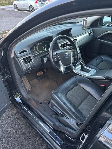 Volvo V70 16 of 25