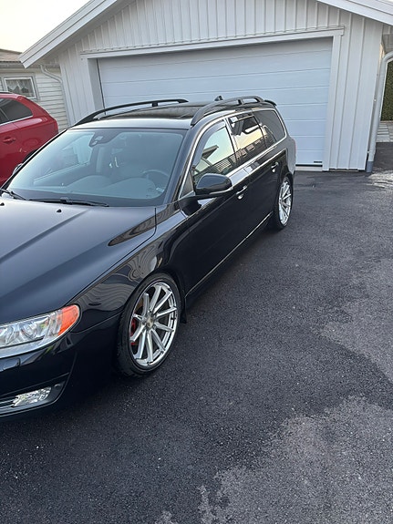 Volvo V70 7 of 25