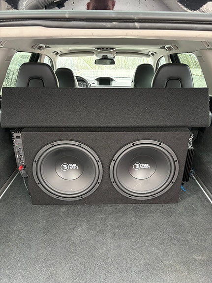 Volvo V70 22 of 25