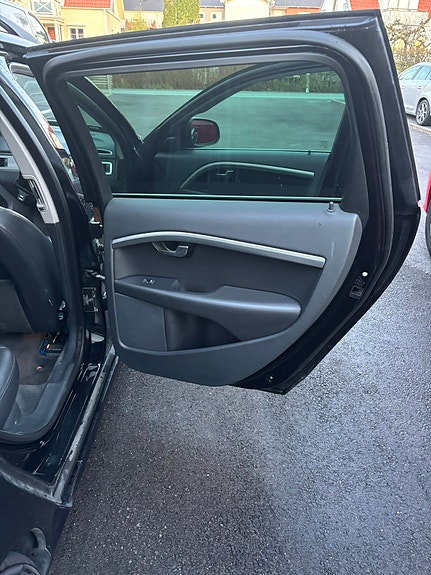 Volvo V70 14 of 25