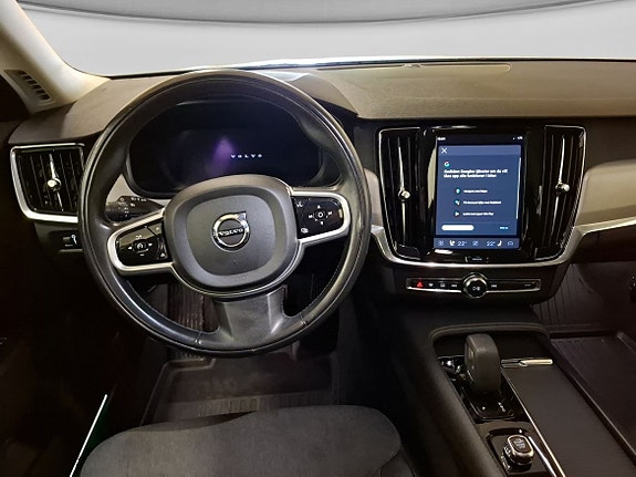 Volvo V90 Cross Country 10 of 13