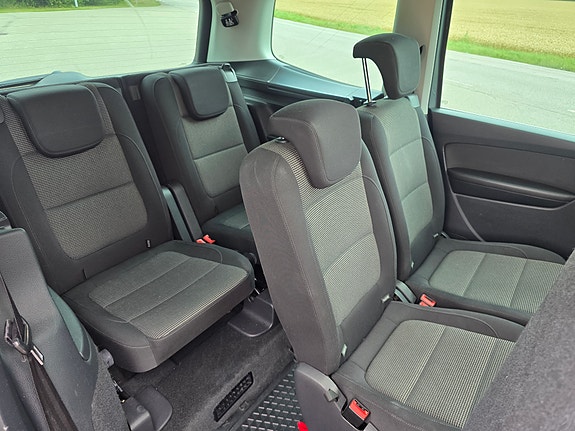 Volkswagen Sharan 6 of 9