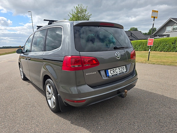 Volkswagen Sharan 2 of 9