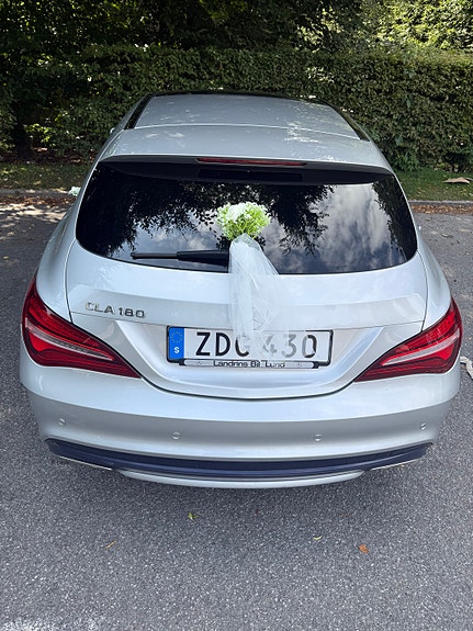 Mercedes-Benz CLA180 3 of 12