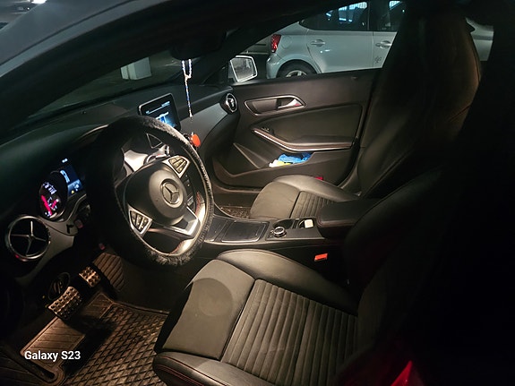 Mercedes-Benz CLA180 11 of 12