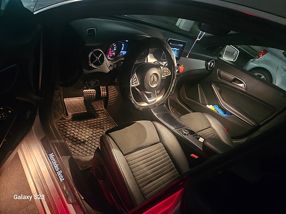 Mercedes-Benz CLA180 10 of 12
