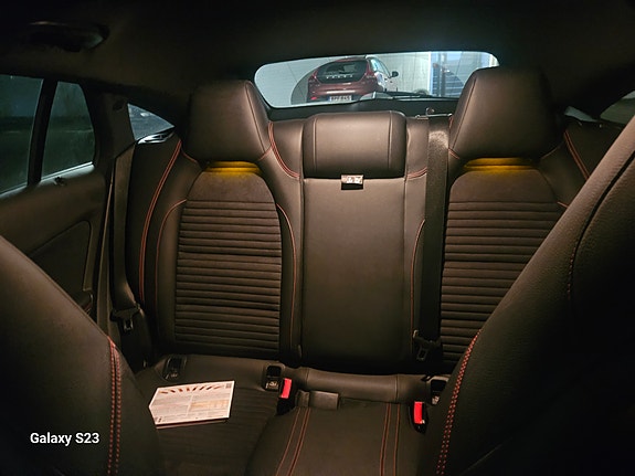 Mercedes-Benz CLA180 12 of 12