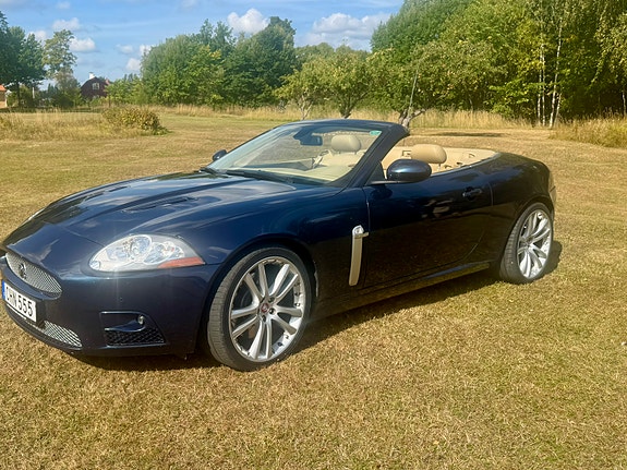 Jaguar XKR 4 of 5